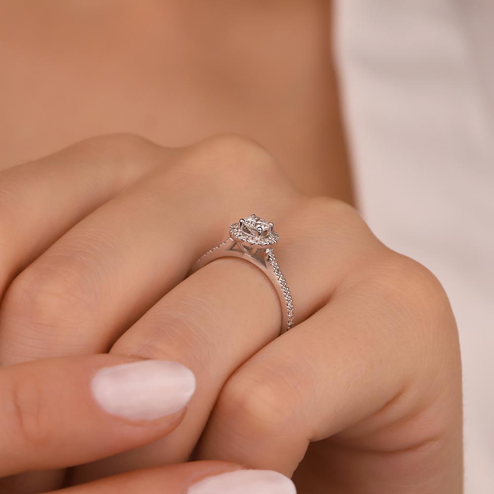 0,53 Karat Pırlanta Cascade Halo Tektaş Yüzük