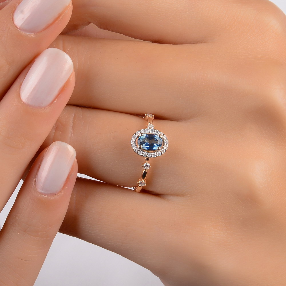 0.67 Karat Pırlantalı London Blue Topaz Vintage Yüzük