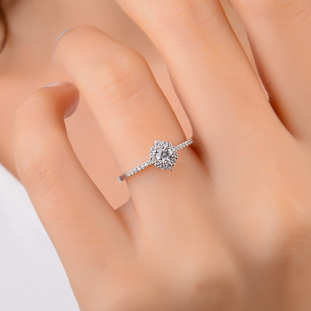 0,38 Karat Pırlanta Halo Tektaş Yüzük