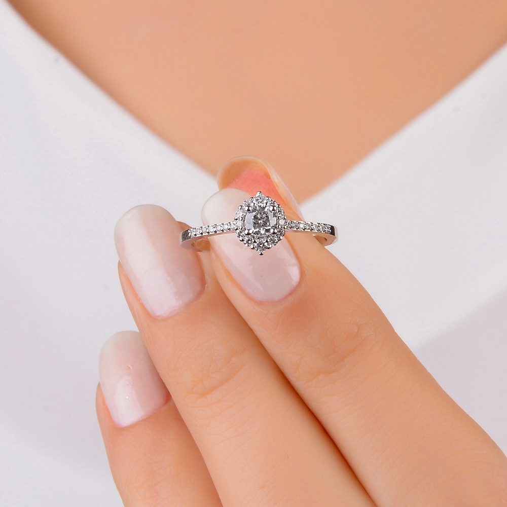 0,38 Karat Pırlanta Halo Tektaş Yüzük