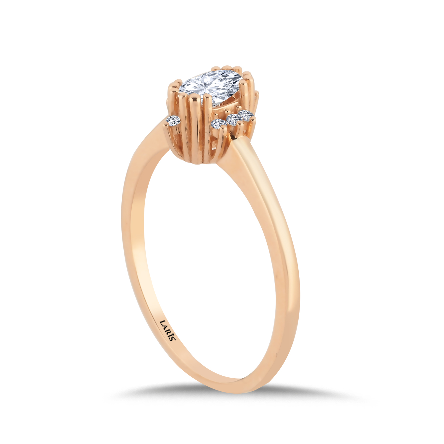 0,45 Karat Pırlanta Oval Kesim Tektas Yüzük