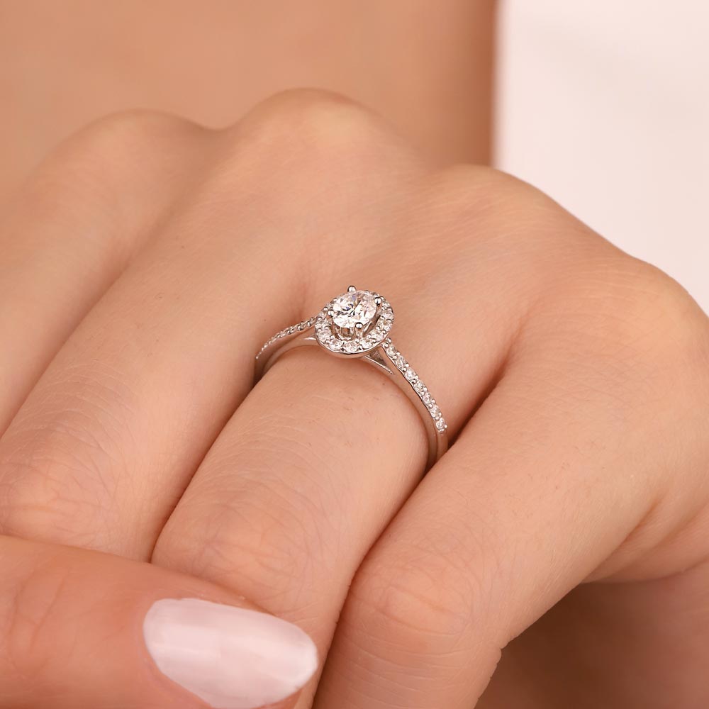 0.54 Karat Pırlanta Oval Halo Tektaş Yüzük