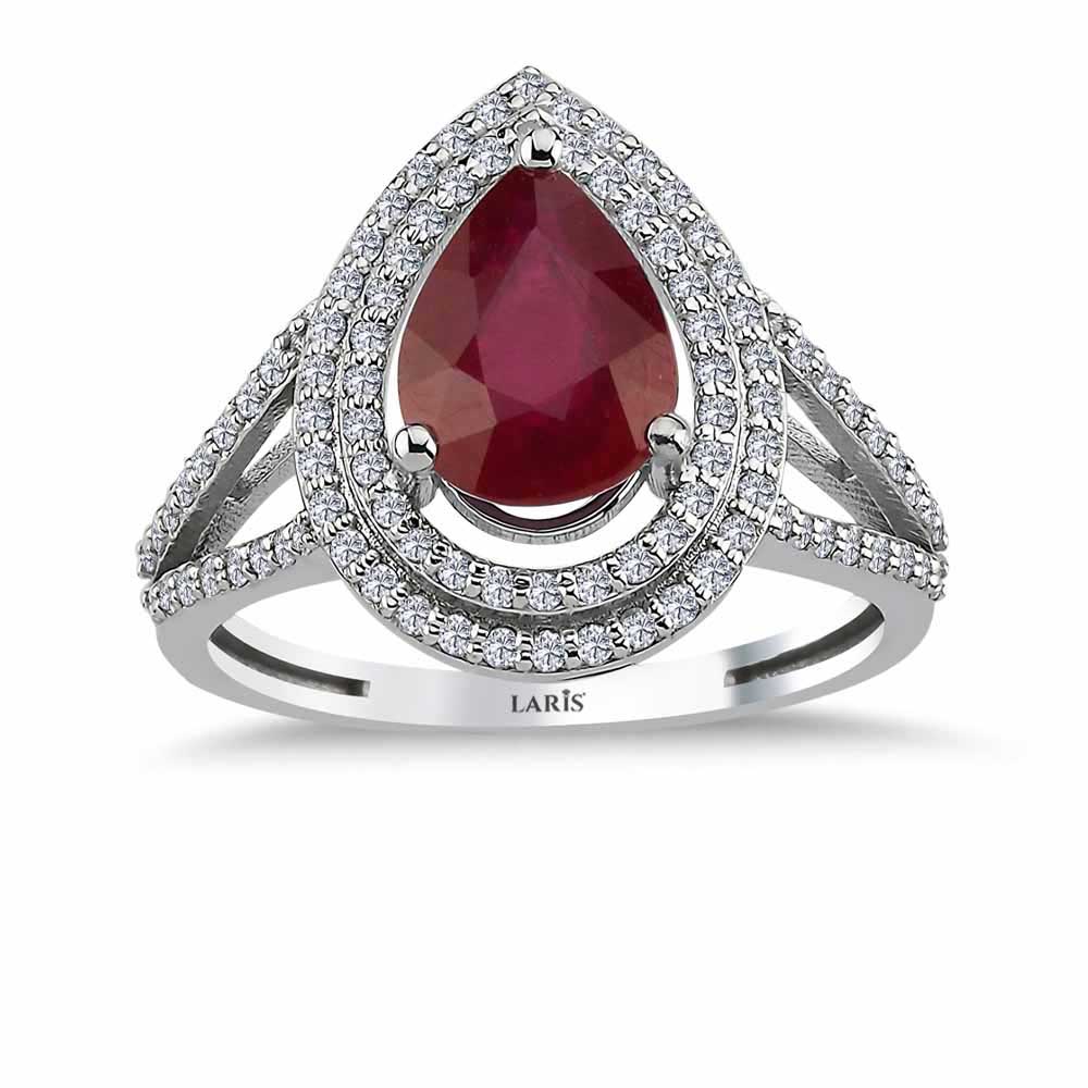 2,74 Karat Pırlanta Çift Kol Damla Kesim Stern Yakut Yüzük