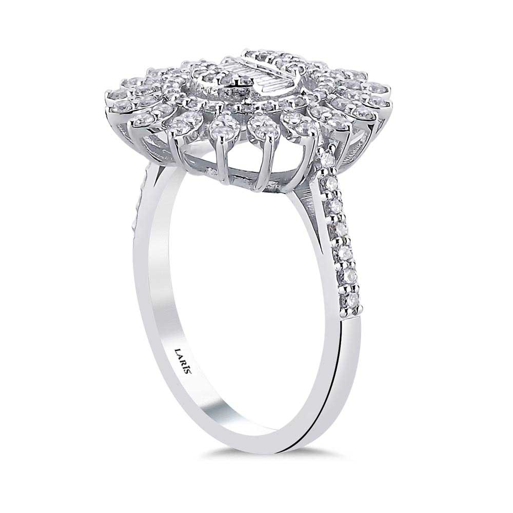 0,87 Karat Pırlanta Baget Taşlı Oval Tasarım Yüzük