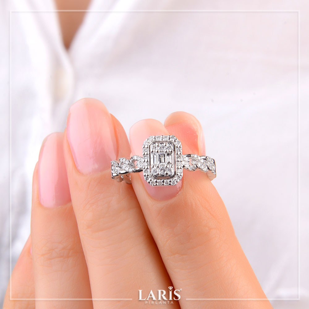 Baget Yüzükler 0,33 Karat Pırlanta Özel Tasarım Baget Yüzük