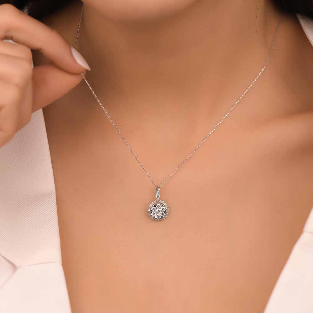 0.81 Karat Pırlanta Coronet Kolye