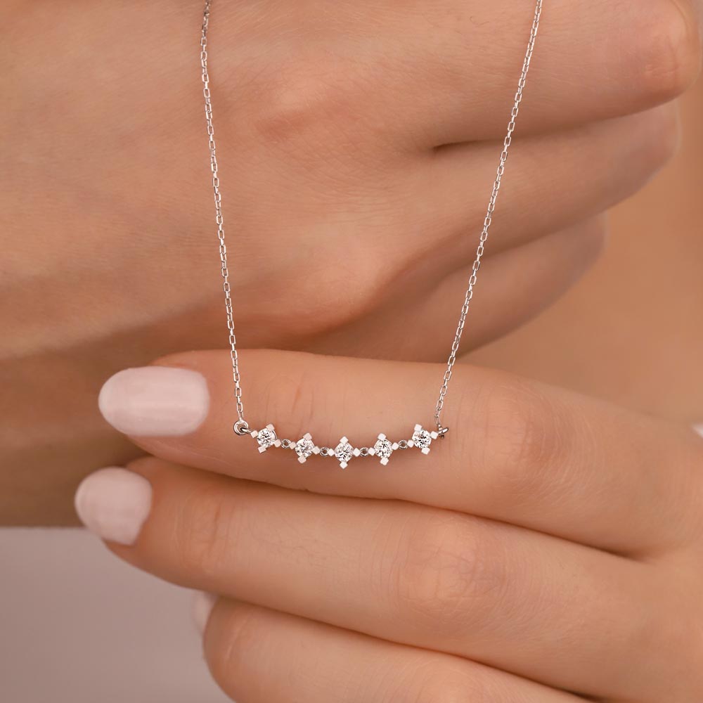 Özel Tasarım Kolyeler 0,20 Karat Pırlanta Beştaş Kolye