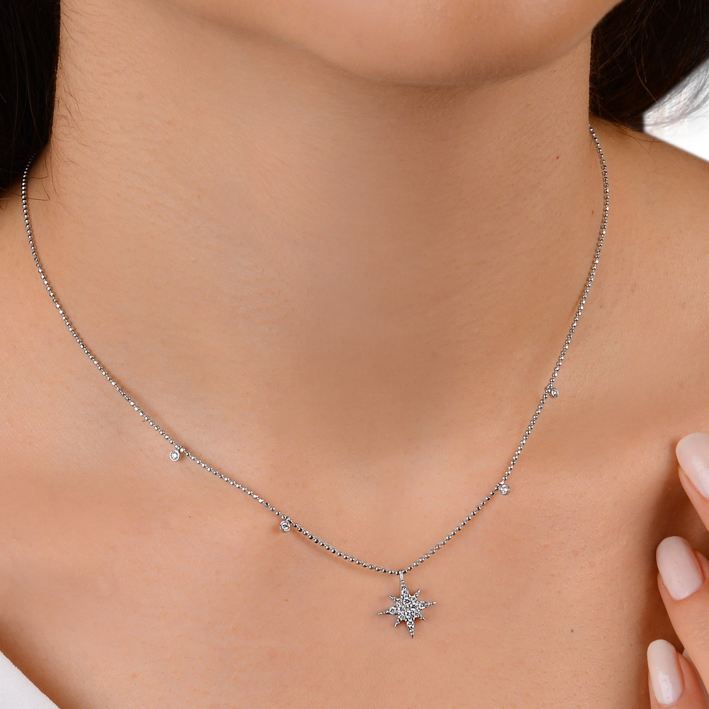 0,33 Karat Pırlanta Kutup Yıldızı Kolye