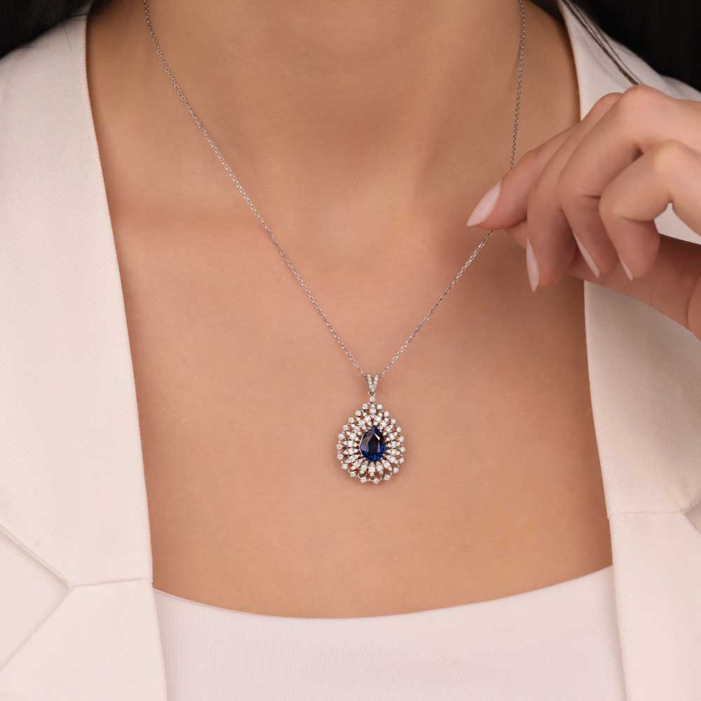 3,39 Karat Pırlanta Damla Safir Kolye