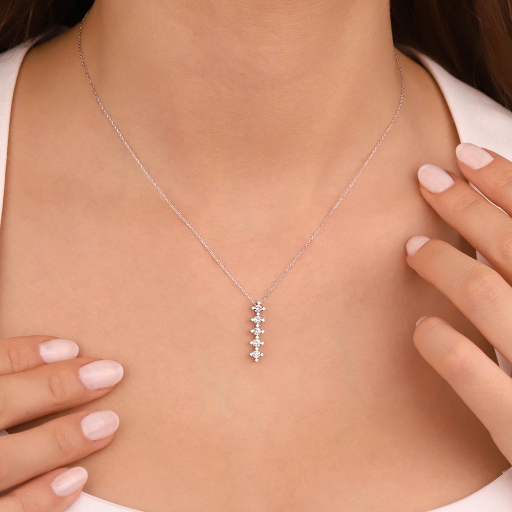 Özel Tasarım Kolyeler 0,35 Karat Pırlanta Penta Beştaş Kolye