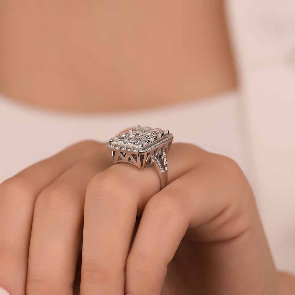 Baget Yüzükler 1.77 Karat Pırlanta Mega Baget Yüzük