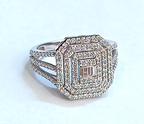 Baget Yüzükler 0,75 Karat Pırlanta Özel Tasarım Üç Kol Baget Yüzük