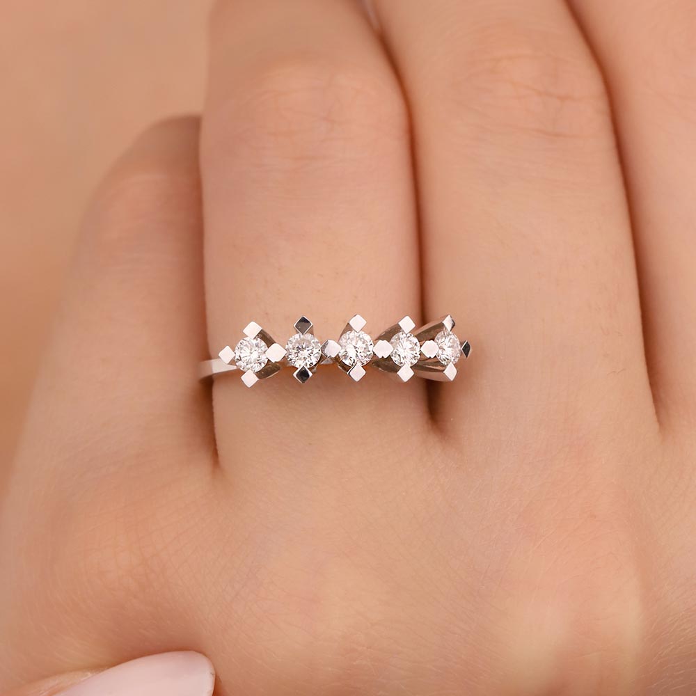 0.50 Karat Pırlanta Kare Tırnak Beştaş Yüzük