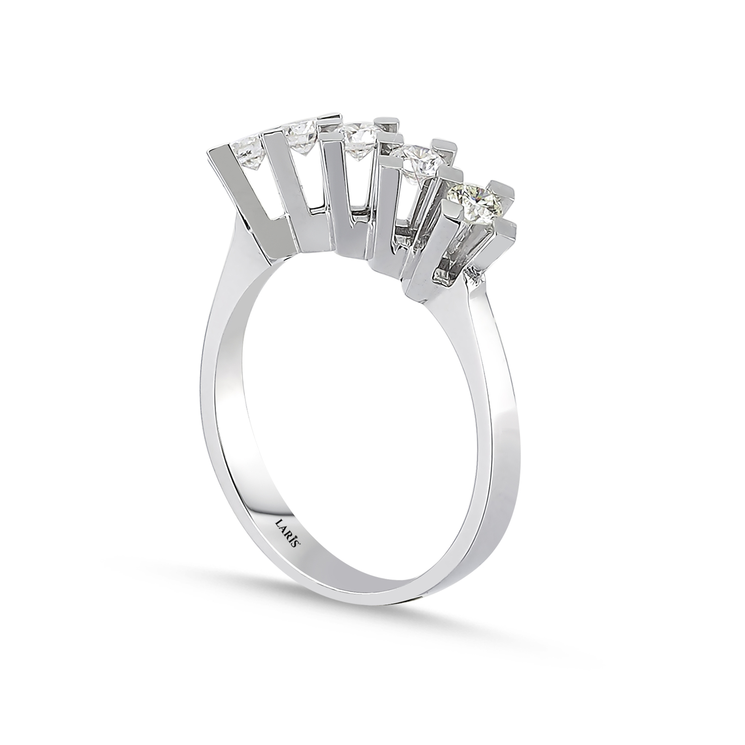 0.40 Karat Pırlanta Kare Tırnak Valiente Beştaş Yüzük