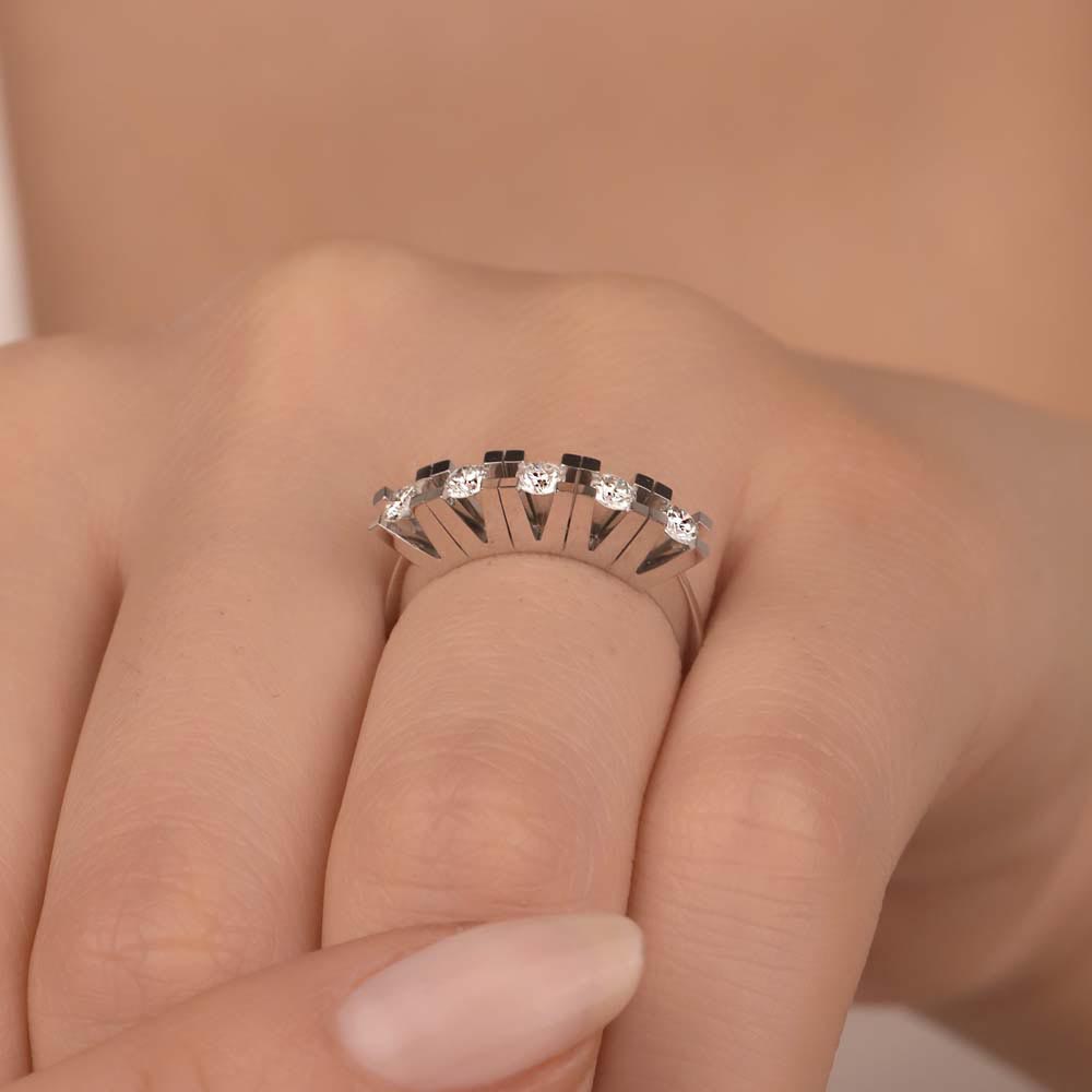 0.50 Karat Pırlanta Beştaş Yüzük