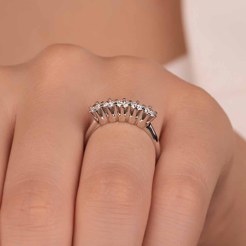 0,70 Karat Pırlanta Beştaş Yüzük