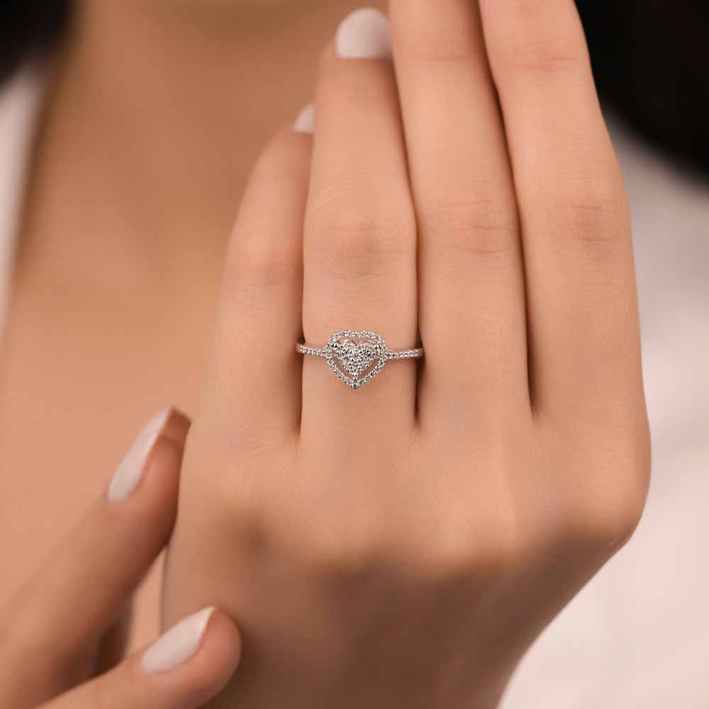 0,29 Karat Pırlanta Coronet Kalp Tasarım  Yüzük