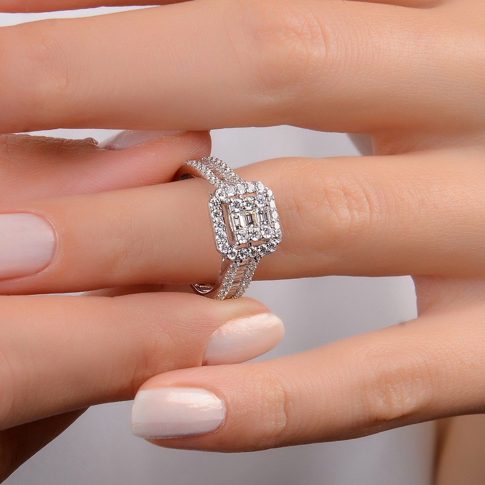 0,94 Karat Pırlanta Özel Tasarım Baget Yüzük