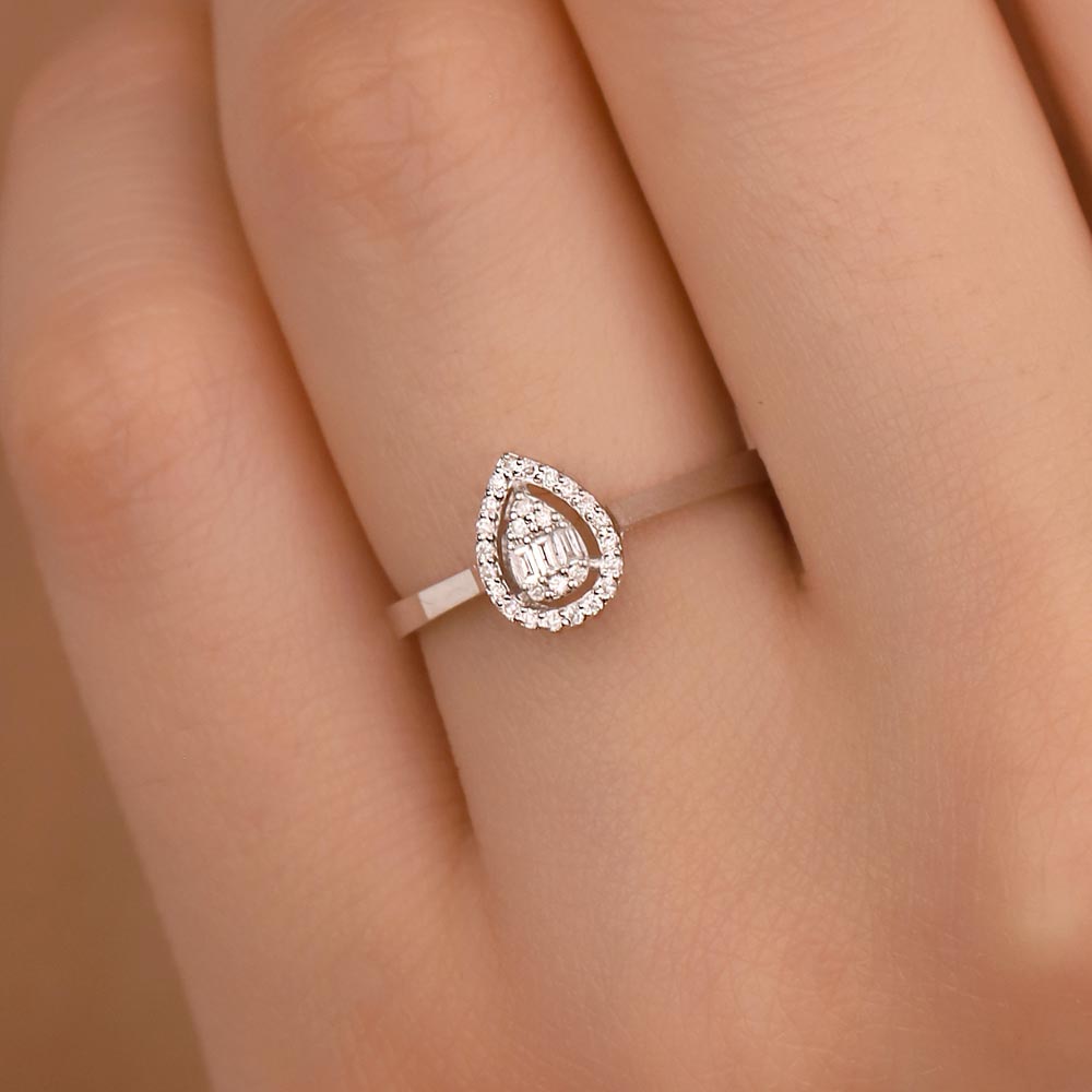 Baget Yüzükler 0.16 Karat Pırlanta Damla Baget Yüzük