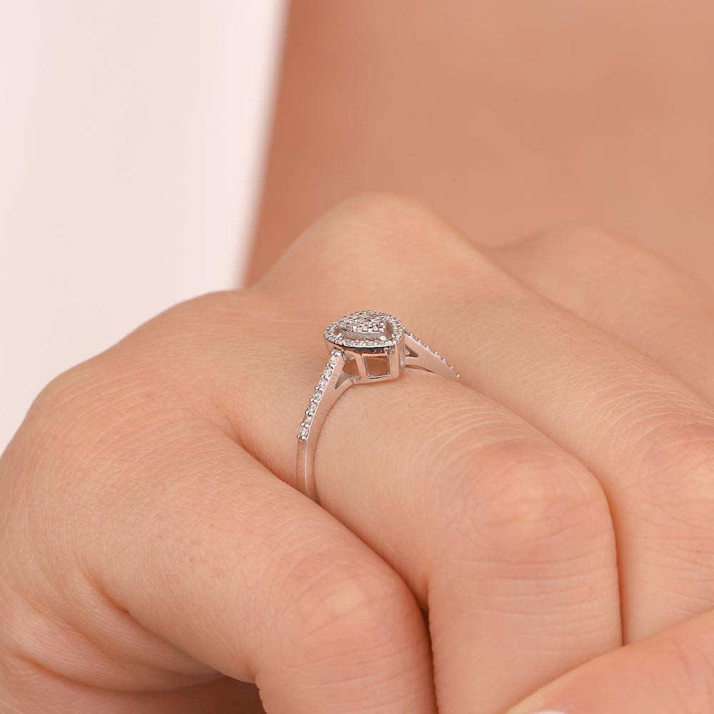 0.32 Karat Pırlanta Damla Baget Yüzük