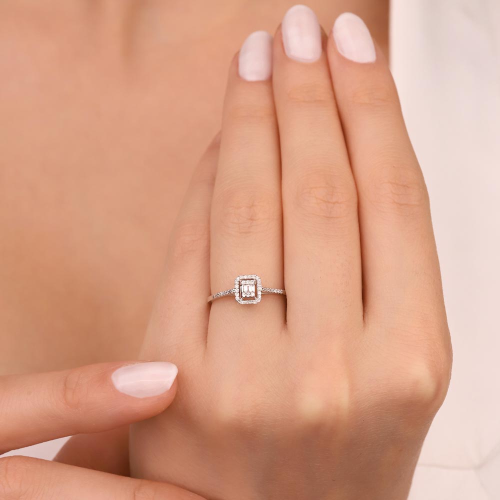 0.15 Karat Pırlanta Baget Yüzük