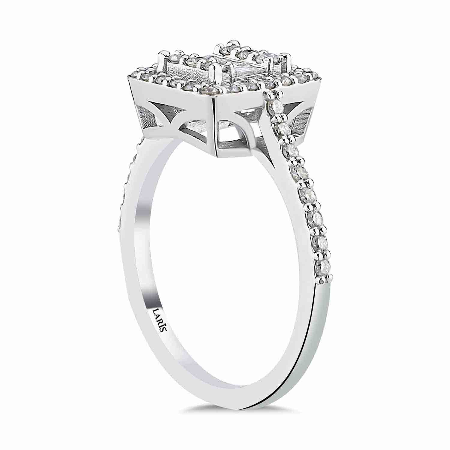 0.52 Karat Pırlanta Splendor Baget Yüzük