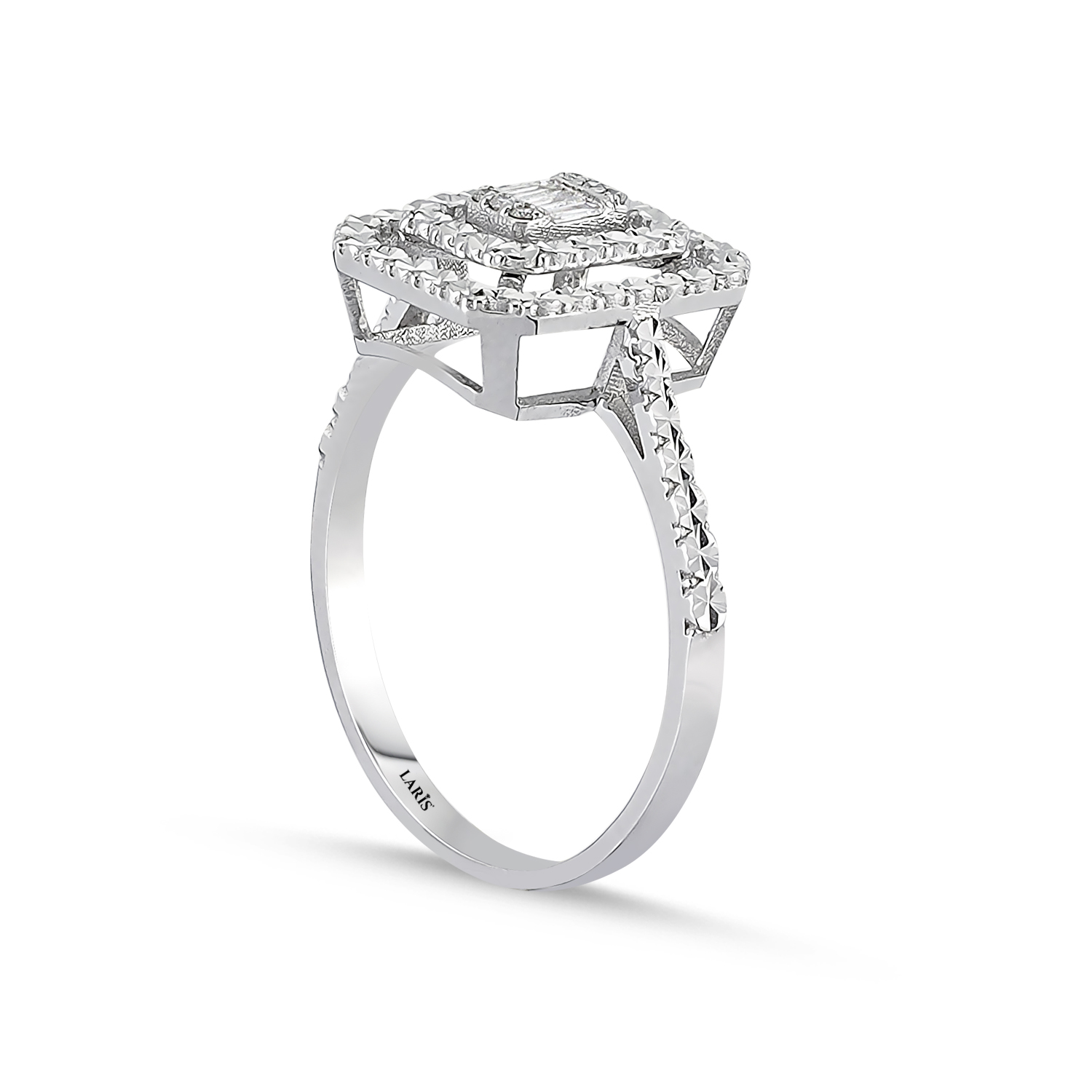 0,06 Karat Pırlanta Kalem İşlemeli Baget Yüzük