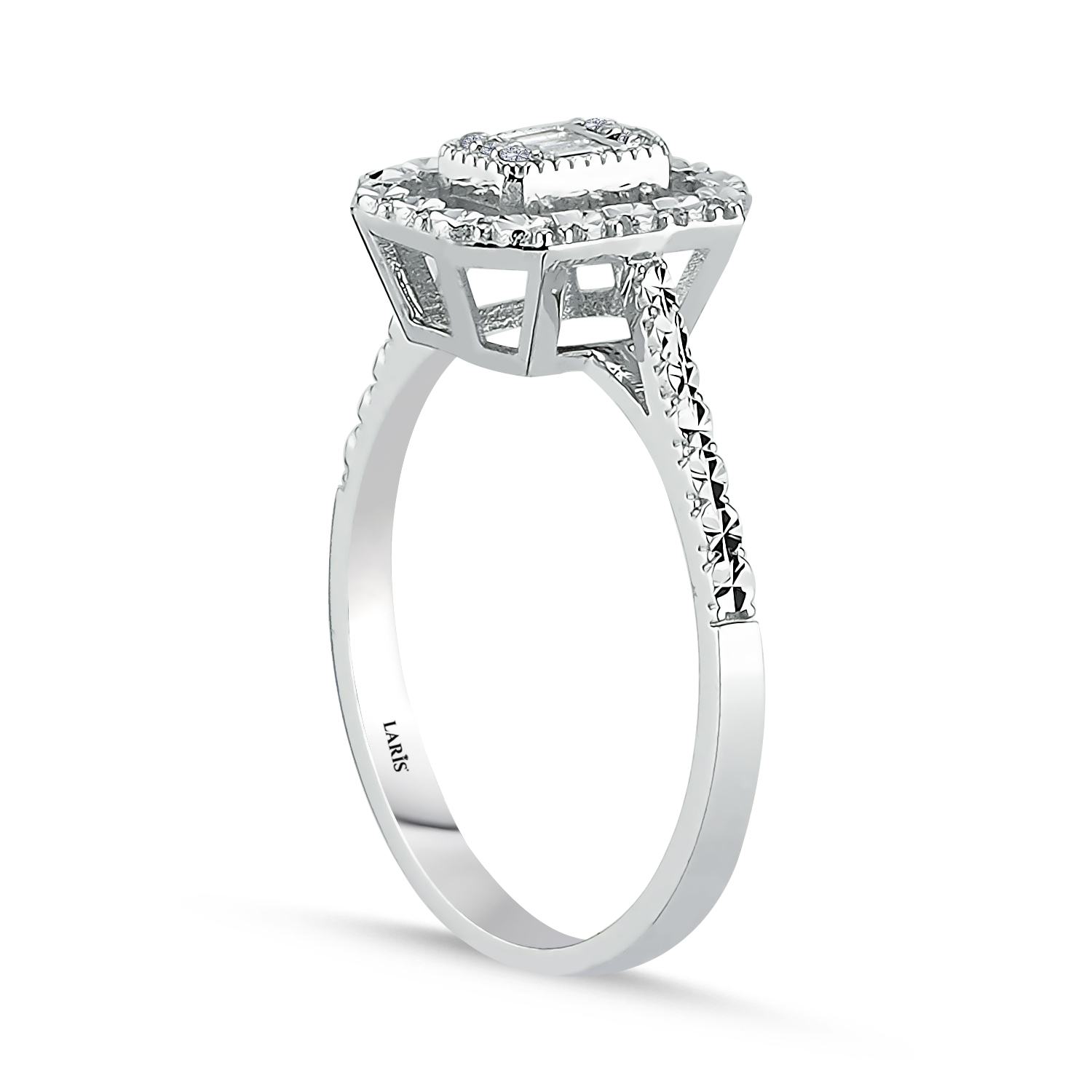 0,07 Karat Pırlanta Kalem İşlemeli Baget Yüzük