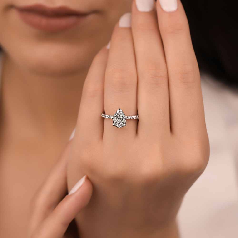 0,64 Karat Pırlanta Coronet Damla Tasarım Yüzük