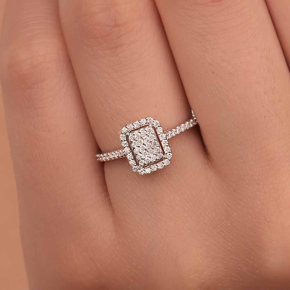 coronet yüzükler 0,25 Karat Pırlanta Taşlı Baget Görünümlü Coronet Yüzük