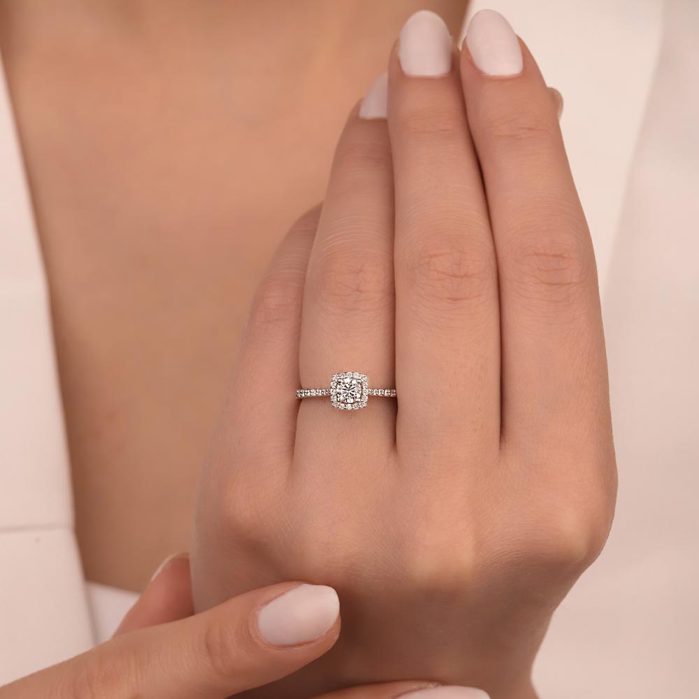 0.45 Karat Pırlanta Özel Tasarım Halo Tektaş Yüzük