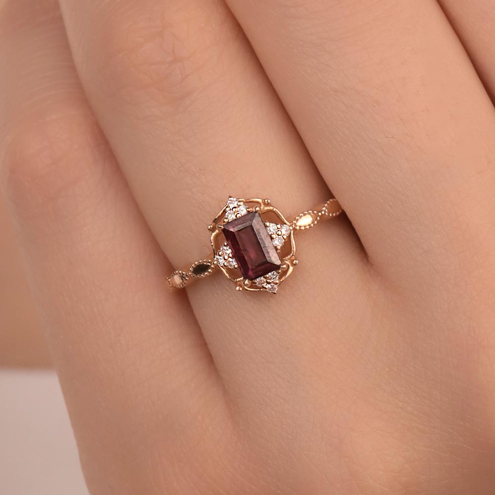 0,78 Karat Pırlanta Vintage Rhodolite Yüzük