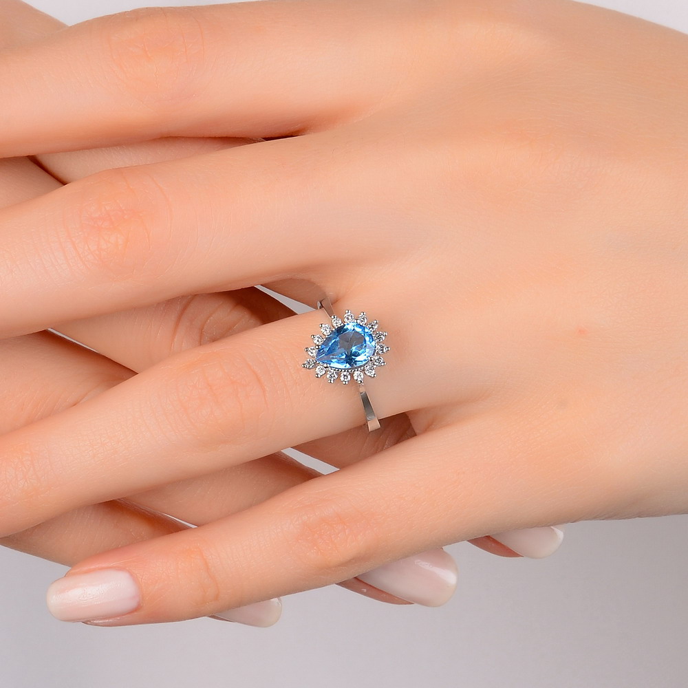 1.12 Karat Pırlanta Damla Blue Topaz Yüzük