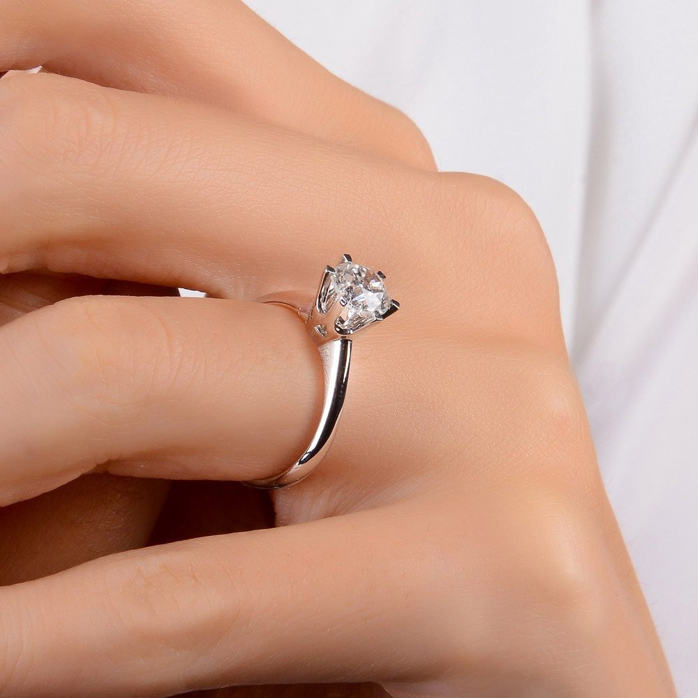 Tektaş Yüzükler 1,21 Karat Pırlanta Altı Tırnak Tiffany Tektaş Yüzük