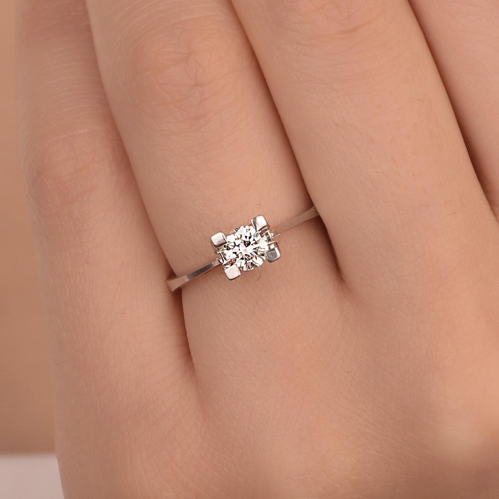 Tektaş Yüzükler 0.40 Karat Pırlanta Tektaş Yüzük