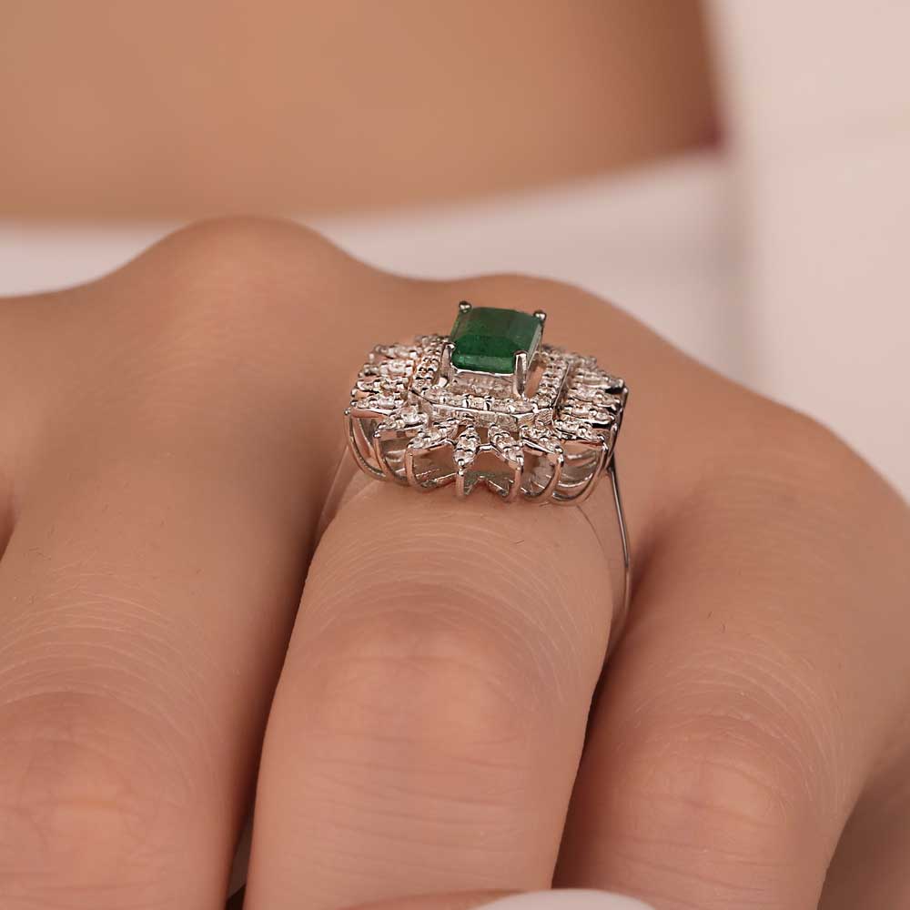 1,55 Karat Pırlanta Oktagon Kesim Jasmine Zümrüt Yüzük