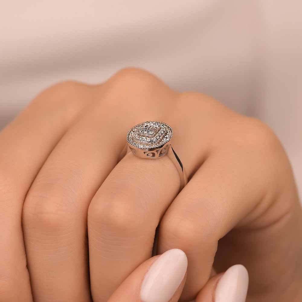 Baget Yüzükler 0,56 Karat Pırlanta Baget Yüzük