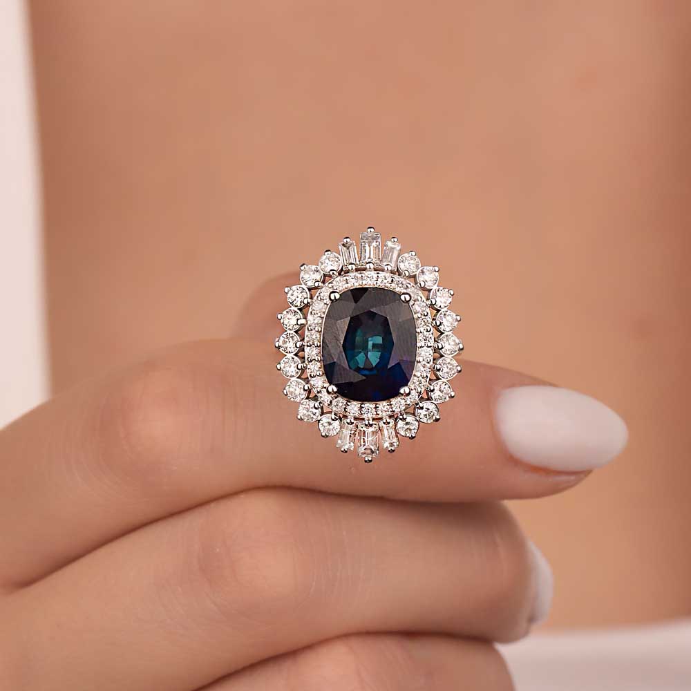 Safir Yüzükler 8,60 Karat Pırlanta Cushion Kesim Mega Safir Yüzük
